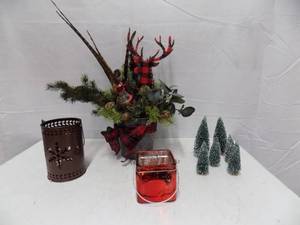 lot 51 image: Home  Office Decore