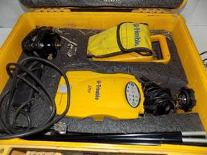lot 68 image: Trimble 5700 GPS Base Station with Cables & Batteries