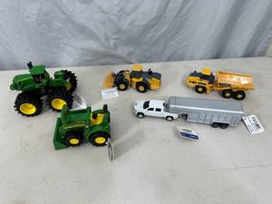 New John Deere and Chevy Toys, Tractors, Trucks, Construction