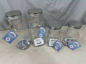 4 New Kilner Juice and Sauce Bottles with Lids