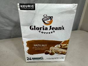 New Box of 24 Gloria Jeans Hazelnut Keurig Coffee Pods
