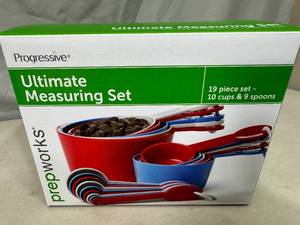 New 19 Piece Ultimate Measuring Set