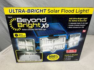 New Beyond Bright X3 Solar Powered Floodlight