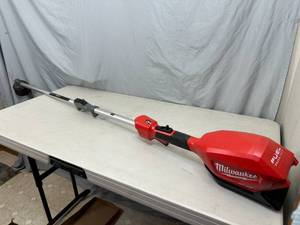 Milwaukee M18 FUEL 18-Volt Quik-Lok 16 in. String Trimmer