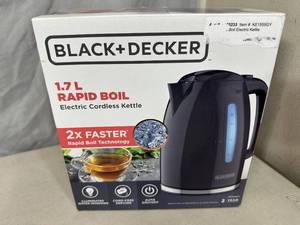 New Black and Decker Rapid Boil Cordless Kettle