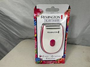 New Remington 3 Blade WetDry Shaver