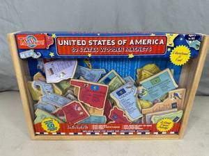 New USA 50 States Magnet Set
