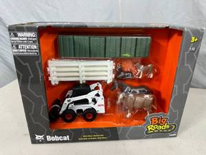 New Bobcat Skid Steer with Animals Toy Set