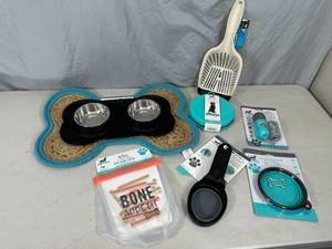 New Pet Bowls, Mat, Bags, Scoop, Etc.