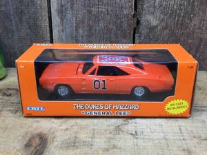 lot 103 image: ERTL - The Dukes of Hazzard General Lee 125 Die Cast