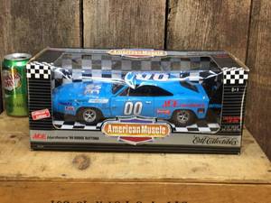 lot 117 image: ERTL Collectibles - ACE Hardware 69 Dodge Daytona - 118 Die Cast
