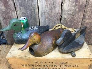 lot 122 image: 3 Vintage Wooden Duck Decoys - Glass Eyes