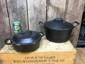 lot 154 image: 2 Cast Iron Dutch Ovens - Lodge
