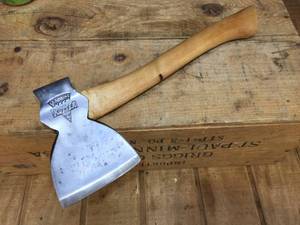 lot 210 image: Vintage Keen Kutter 14 Hatchet - Nice