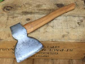lot 214 image: Vintage PLUMB Broadhead Hatchet