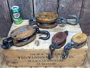 lot 222 image: 4 Antique Barn PulleyBlocks