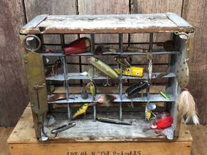 lot 227 image: Vintage Fishing Lure Display - 15 x 12 x 6