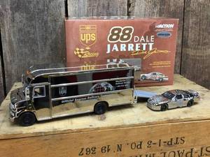 lot 245 image: Action 88 Dale Jarrett UPS Chrome-Plated Set - Wow