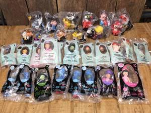 lot 250 image: McDonalds Happy Meal Toys