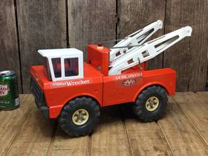 lot 260 image: Vintage Large Tonka Wrecker - OrangeWhite