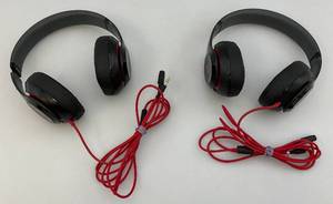 lot 55 image: Beats Headphones (Serial Number On The right Ear)