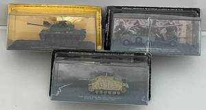 lot 21 image: Misc. Military Vehicles (Most NIB) 2 Crack Or Cut In Plastic Case