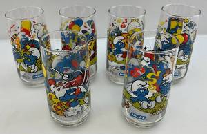 lot 119 image: 1983 SMURF Collectors Glasses