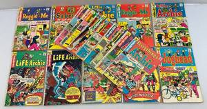 lot 150 image: Misc. 25  Cent Cartoon Comics Including  ARCHIE & More (Some With Name Writtten In Pen)