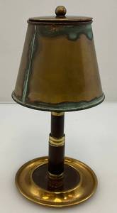 lot 208 image: 1930s Art Deco Pull Down Cigarette Holder