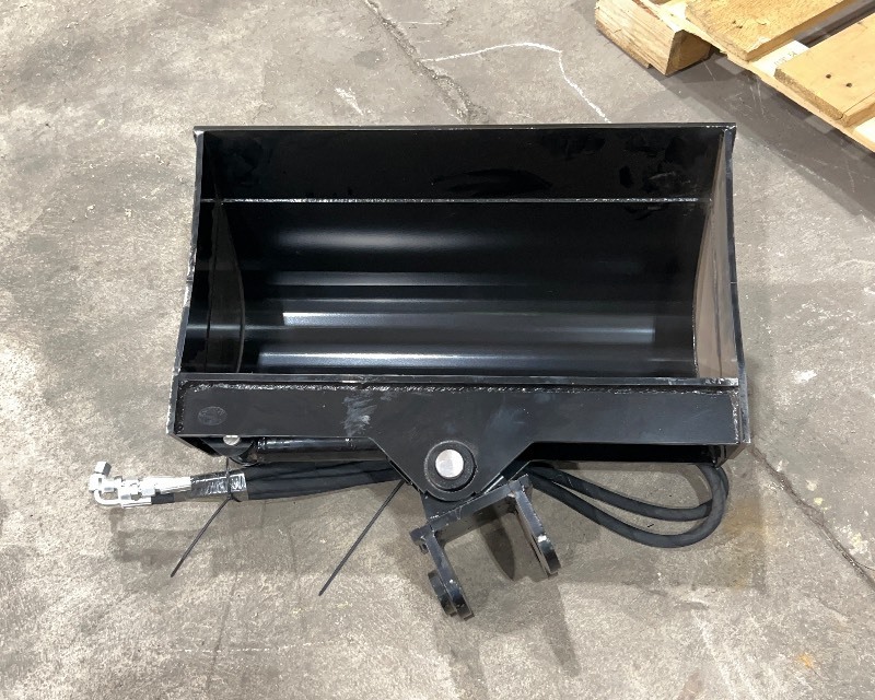 lot 184 image: Tilting Excavator Bucket 24 Inch