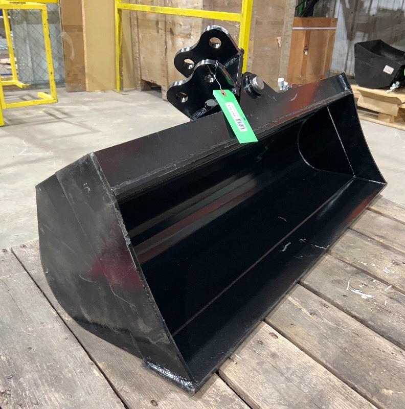 lot 193 image: 40 Inch Tilting Excavator Bucket