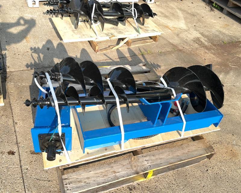 lot 204 image: Skid Steer Loader Auger & Rod