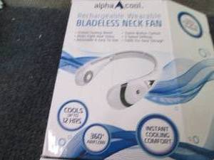 lot 12 image: AlphaCool Wearable Personal Bladele...