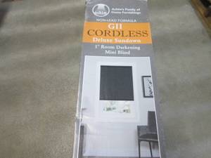 lot 18 image: Black Cordless GII Deluxe Sundown 1...