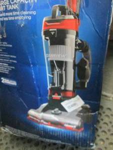lot 61 image: Bissell CleanView 2.0 8-Amp Upright...