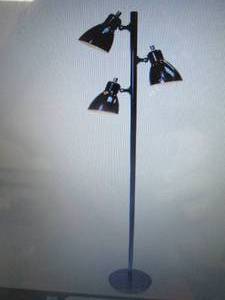 lot 63 image: Simple Designs Metal 3-Light Tree F...