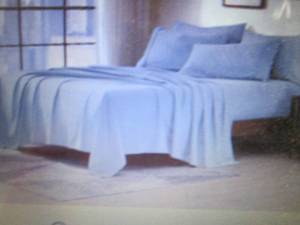 lot 66 image: Swift Home Ultra-Soft Wrinkle & Shr...