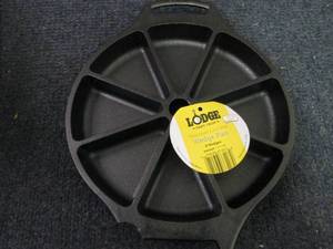 lot 85 image: Cast Iron Wedge Pan-broken handle...