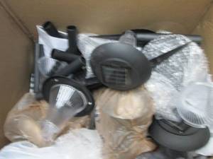 lot 86 image: Solar Pathway Light out of box...