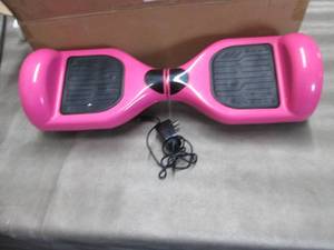 lot 106 image: Glarewheel 200 Watt Hoverboard open...