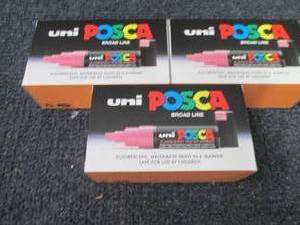 lot 119 image: 3 Sets POSCA PC-8K FLUORESCENT SET ...