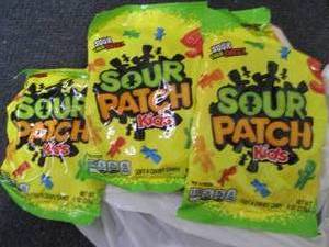 lot 261 image: 6- 8 oz Sour Patch Kids ...