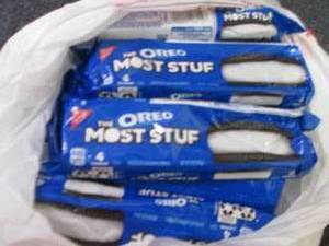 lot 285 image: 12- 3 oz Oreo Most Stuf...