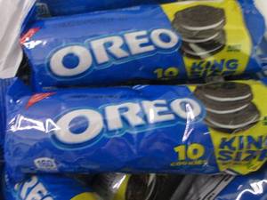 lot 288 image: 12- 4 oz Oreo Cookies...