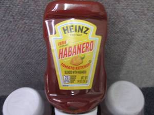 lot 343 image: 6- 14 oz Heinz Habanero Tomato Ketc...