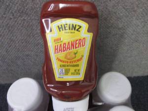 lot 344 image: 6- 14 oz Heinz Habanero Tomato Ketc...