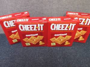 lot 349 image: 4- 7 oz Cheez-It Original Crackers ...