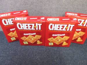 lot 351 image: 4- 7 oz Cheez-It Original Crackers ...