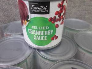 lot 390 image: 12- 8 oz Essential Everyday Jellied...