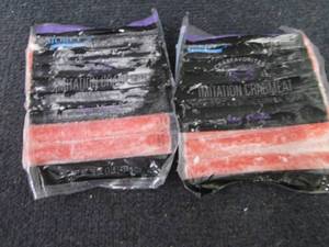 lot 422 image: CC 2- 16 oz FROZEN Moreys Imitatio...